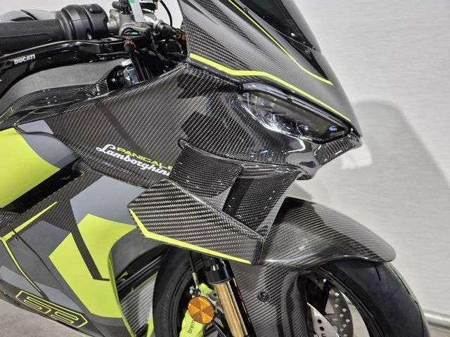 ducati - panigale-v4-lamborghini