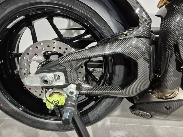 ducati - panigale-v4-lamborghini