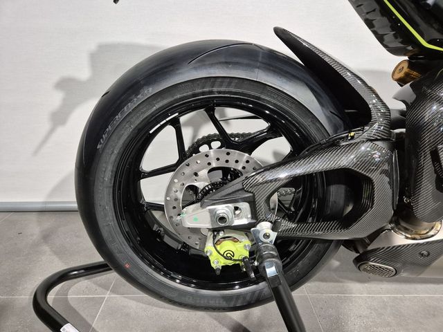 ducati - panigale-v4-lamborghini