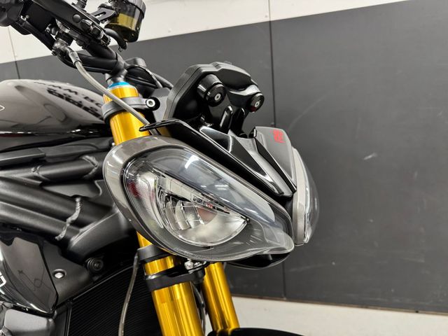 triumph - speed-triple-1200-rs