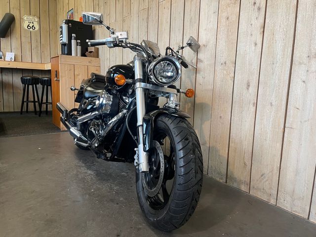 suzuki - intruder-m-800