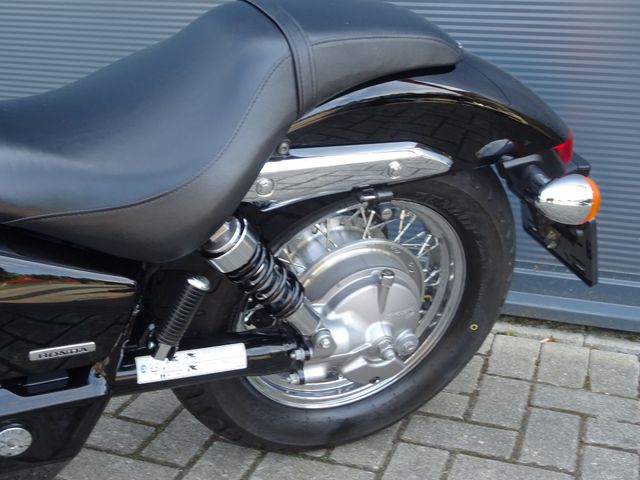 honda - vt-750-c2-shadow-ace