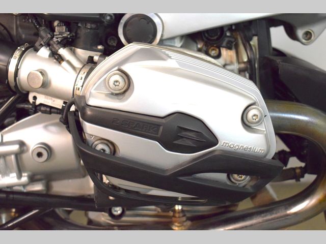 bmw - r-1200-r-abs