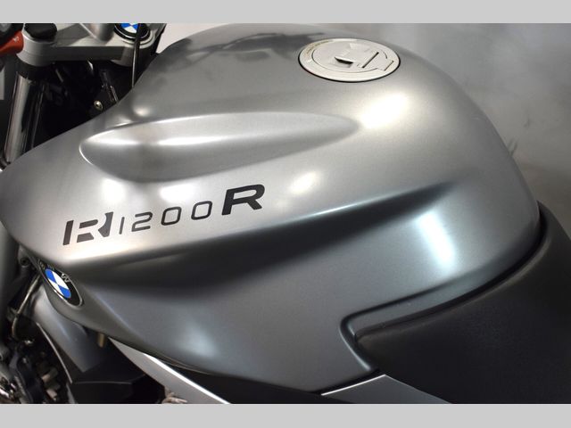bmw - r-1200-r-abs