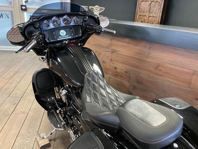 harley-davidson - street-glide-cvo-flhxse