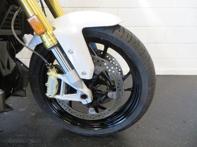 bmw - r-1250-r