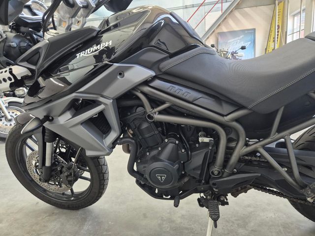 triumph - tiger-800-xr