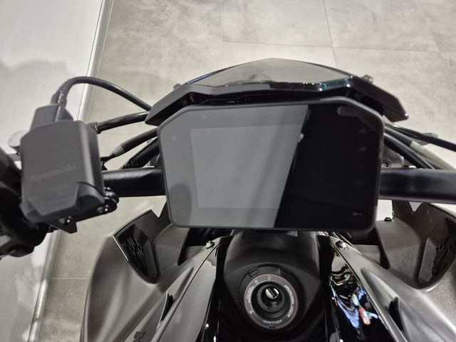kawasaki - z1100-se