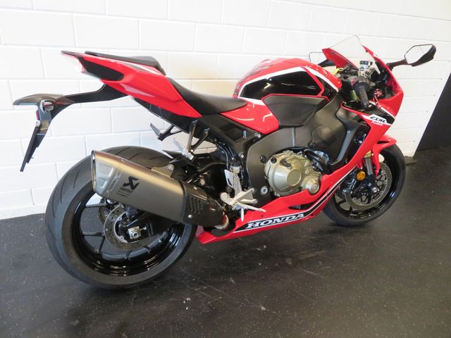 honda - cbr-1000-rr-fireblade