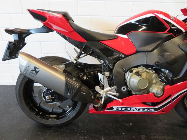 honda - cbr-1000-rr-fireblade