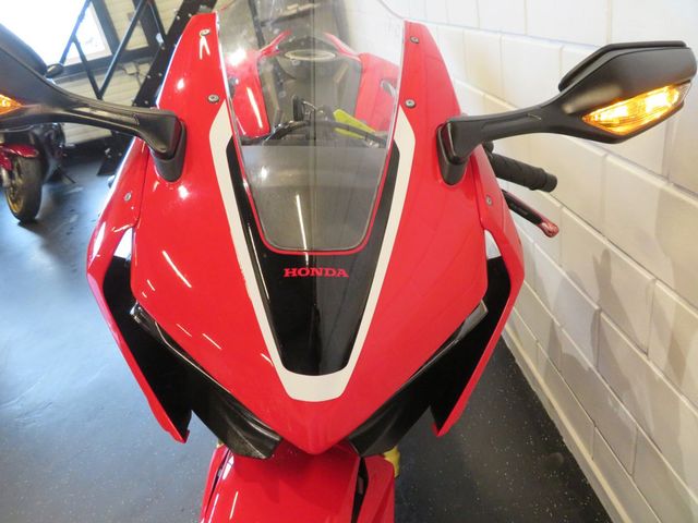honda - cbr-1000-rr-fireblade