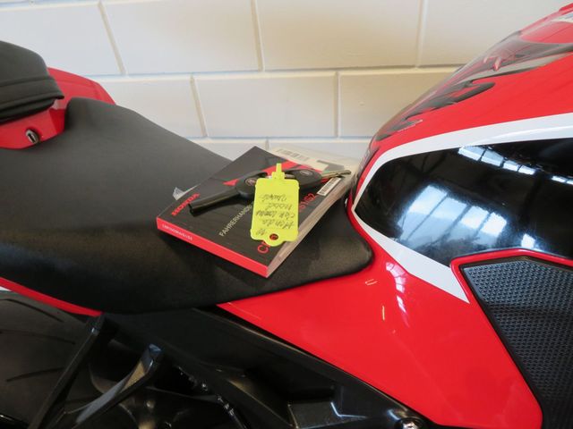 honda - cbr-1000-rr-fireblade