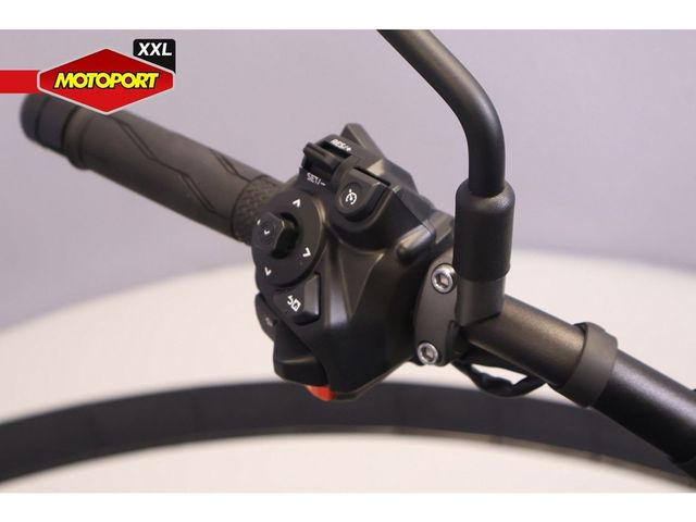 yamaha - mt-09-y-amt