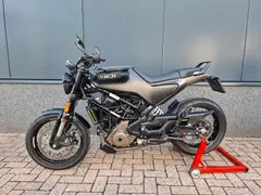 Husqvarna Svartpilen 401 2022 occasion – foto 9 van 11