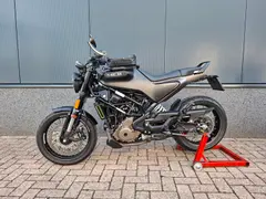 Husqvarna Svartpilen 401 2022 occasion – foto 6 van 11