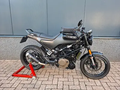 HUSQVARNA SVARTPILEN 401 – foto 3