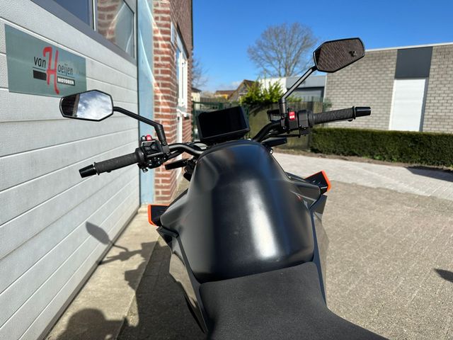 ktm - 990-duke
