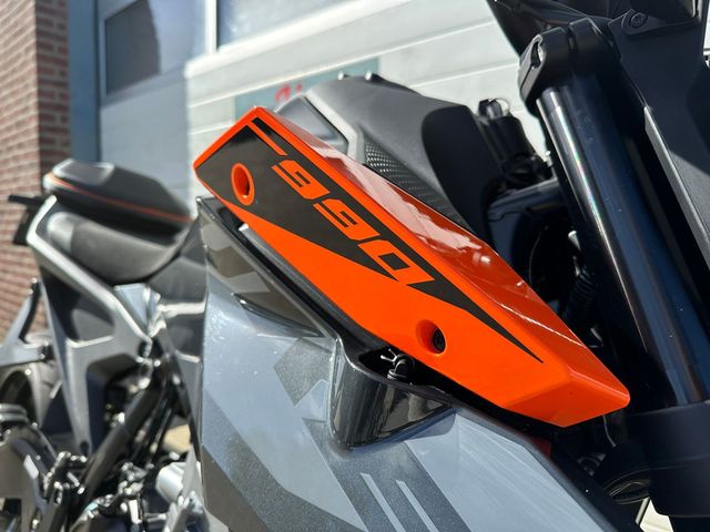 ktm - 990-duke