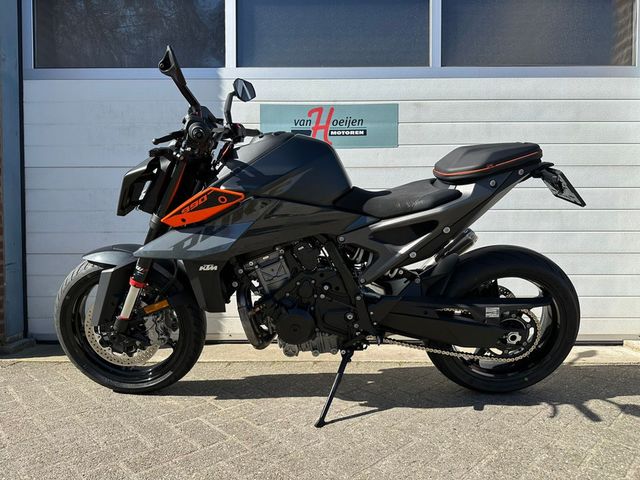 ktm - 990-duke