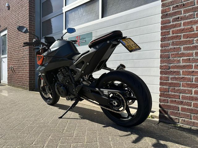 ktm - 990-duke
