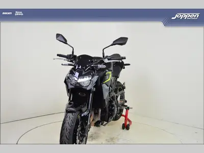 KAWASAKI Z900 – foto 3