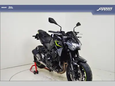 KAWASAKI Z900 – foto 2