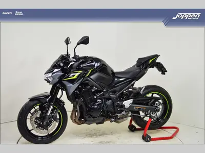 KAWASAKI Z900 – foto 4