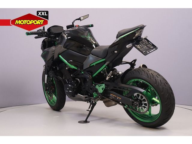 kawasaki - z900