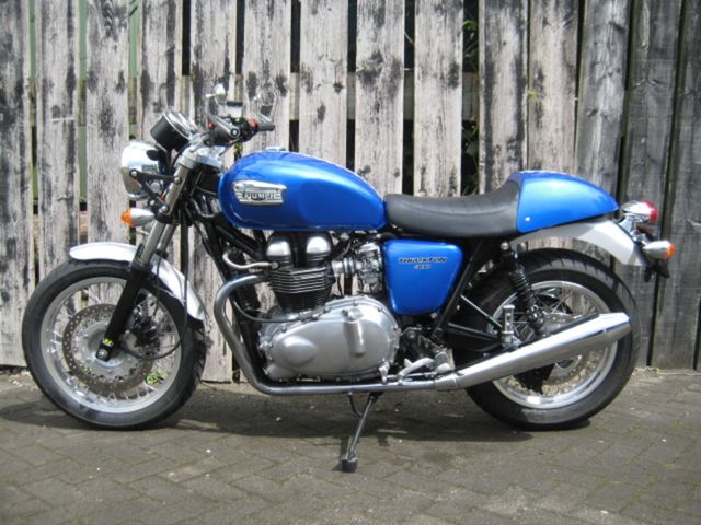 triumph - thruxton-900