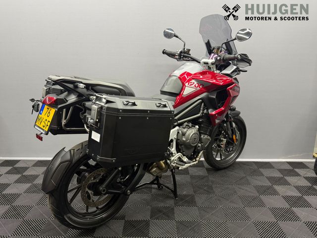 triumph - tiger-1200-gt-pro