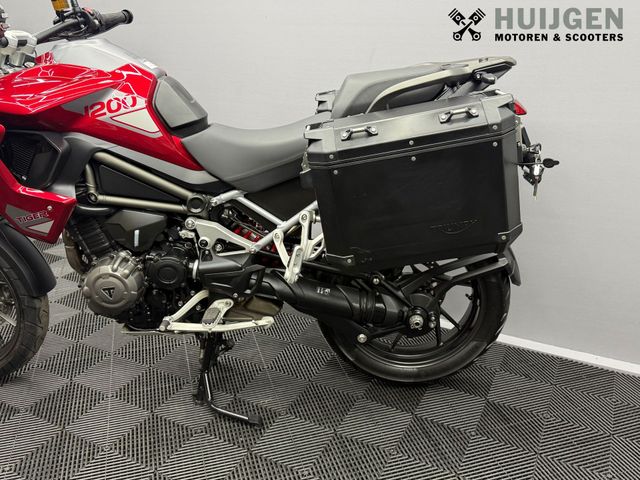 triumph - tiger-1200-gt-pro