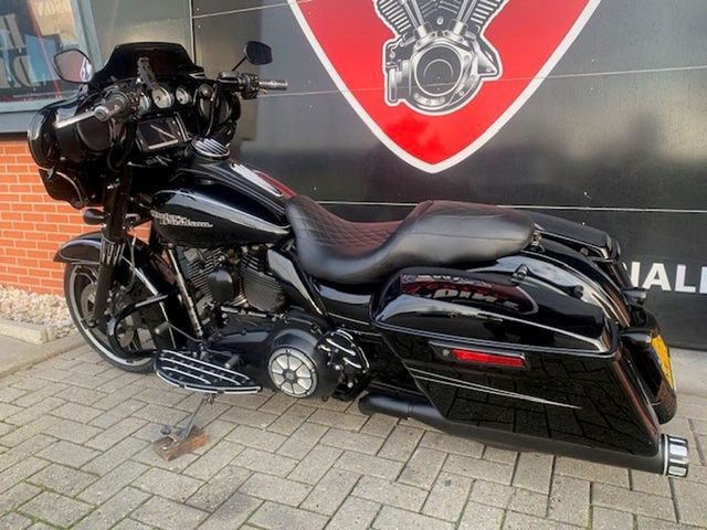 harley-davidson - street-glide-special-flhxs
