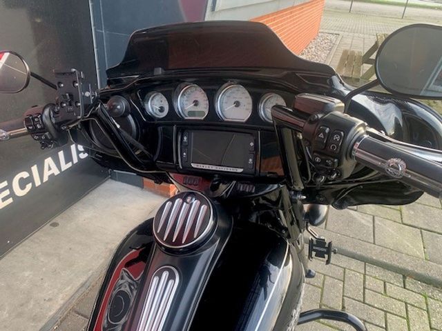 harley-davidson - street-glide-special-flhxs