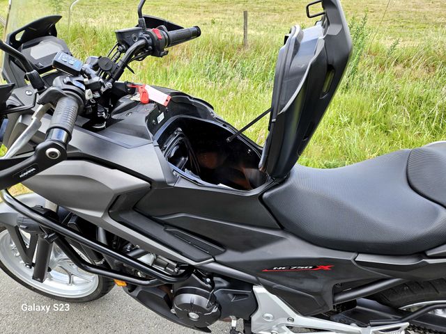 honda - nc-750-x-abs