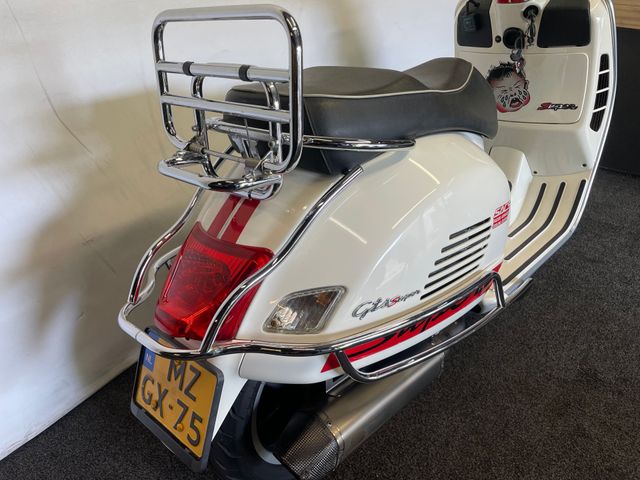 vespa - gts-300-super-sport
