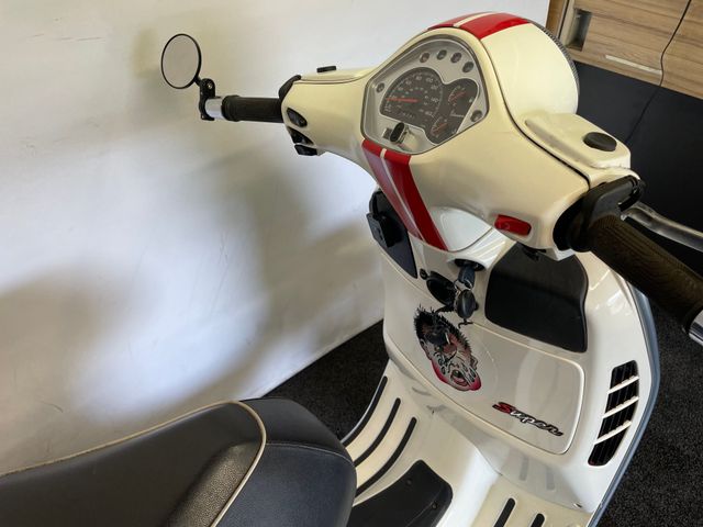 vespa - gts-300-super-sport