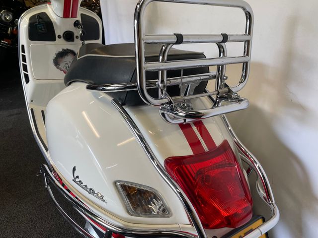 vespa - gts-300-super-sport