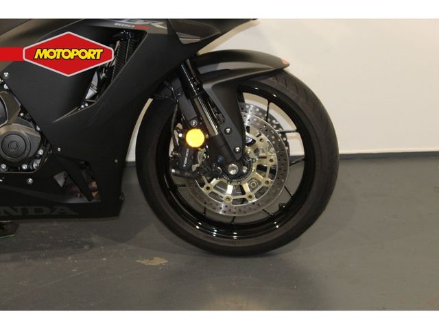 honda - cbr-600-rr