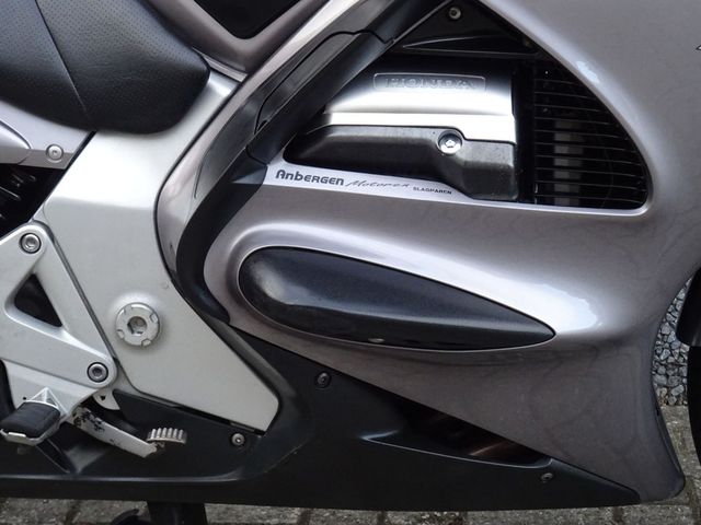 honda - st-1300-pan-european-abs