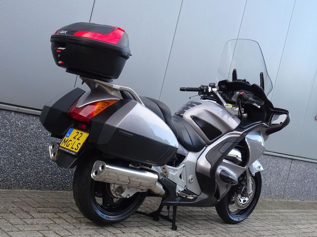 honda - st-1300-pan-european-abs
