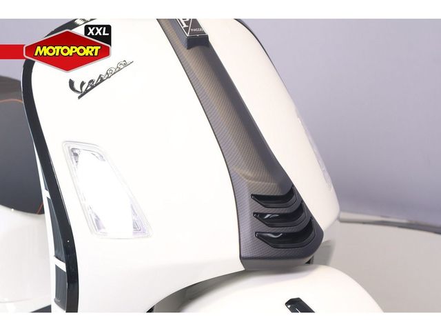 vespa - gts-300-super-sport