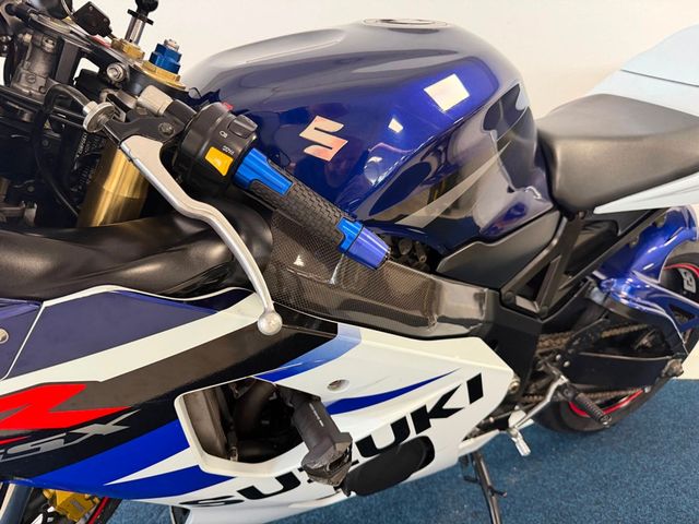 suzuki - gsx-r-750