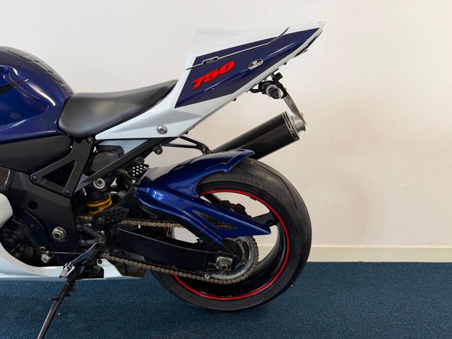 suzuki - gsx-r-750