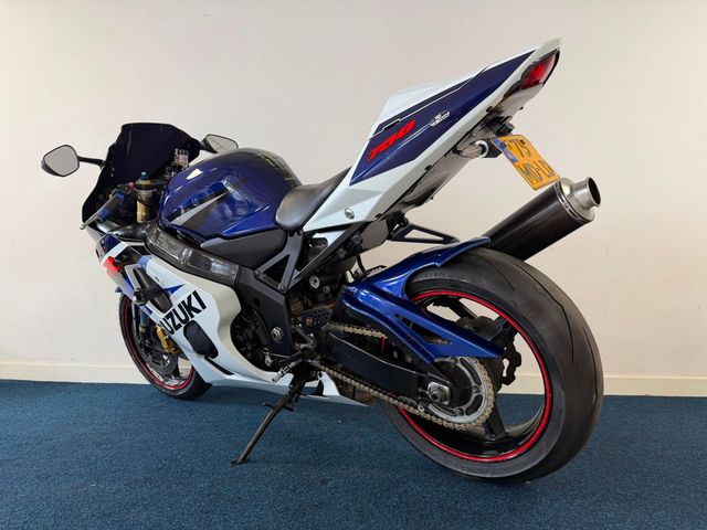 suzuki - gsx-r-750