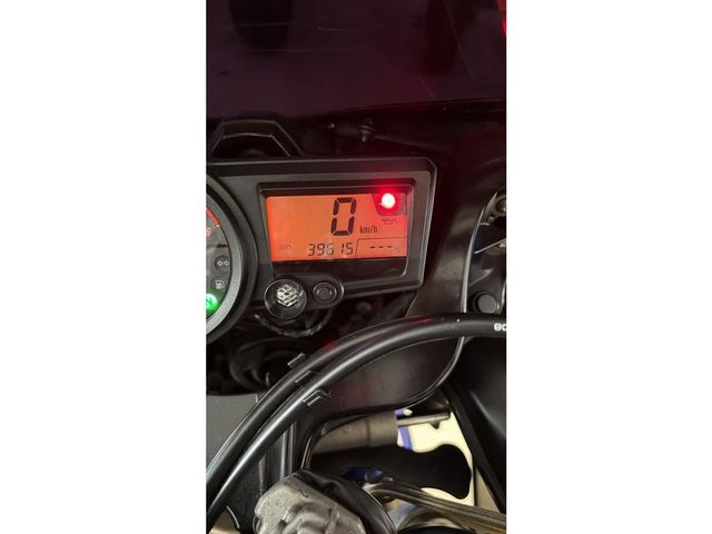 suzuki - gsx-r-750
