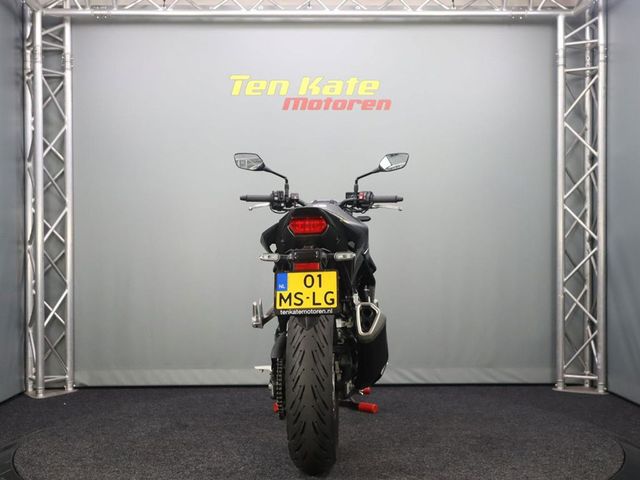 honda - cb-750-hornet