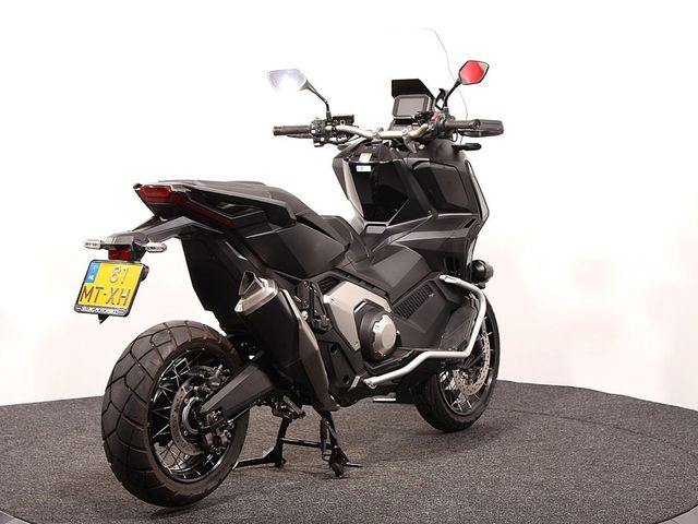 honda - x-adv