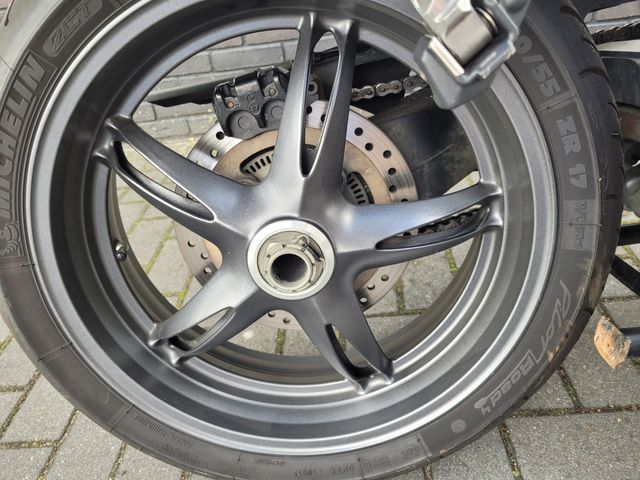triumph - sprint-st-1050-abs
