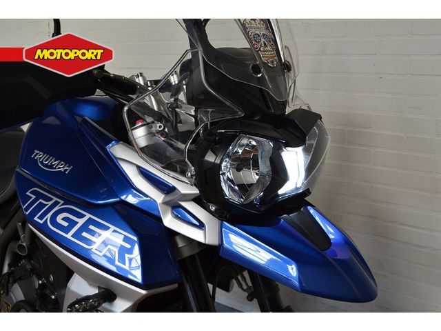triumph - tiger-800-xcx