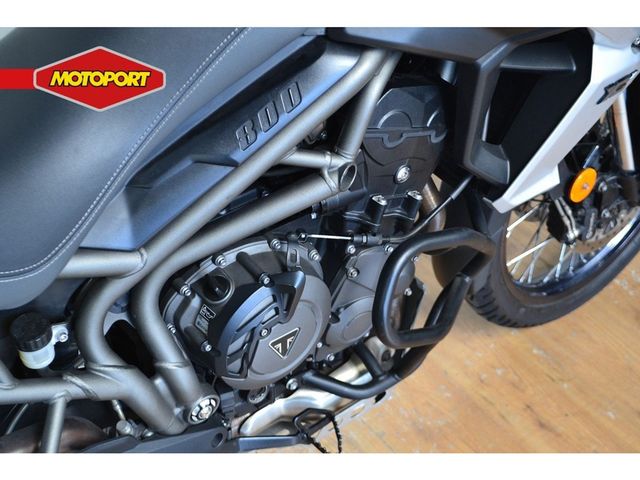 triumph - tiger-800-xcx